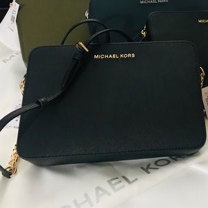 🛑Sold🛑 MK Jet Set Crossbody Bag